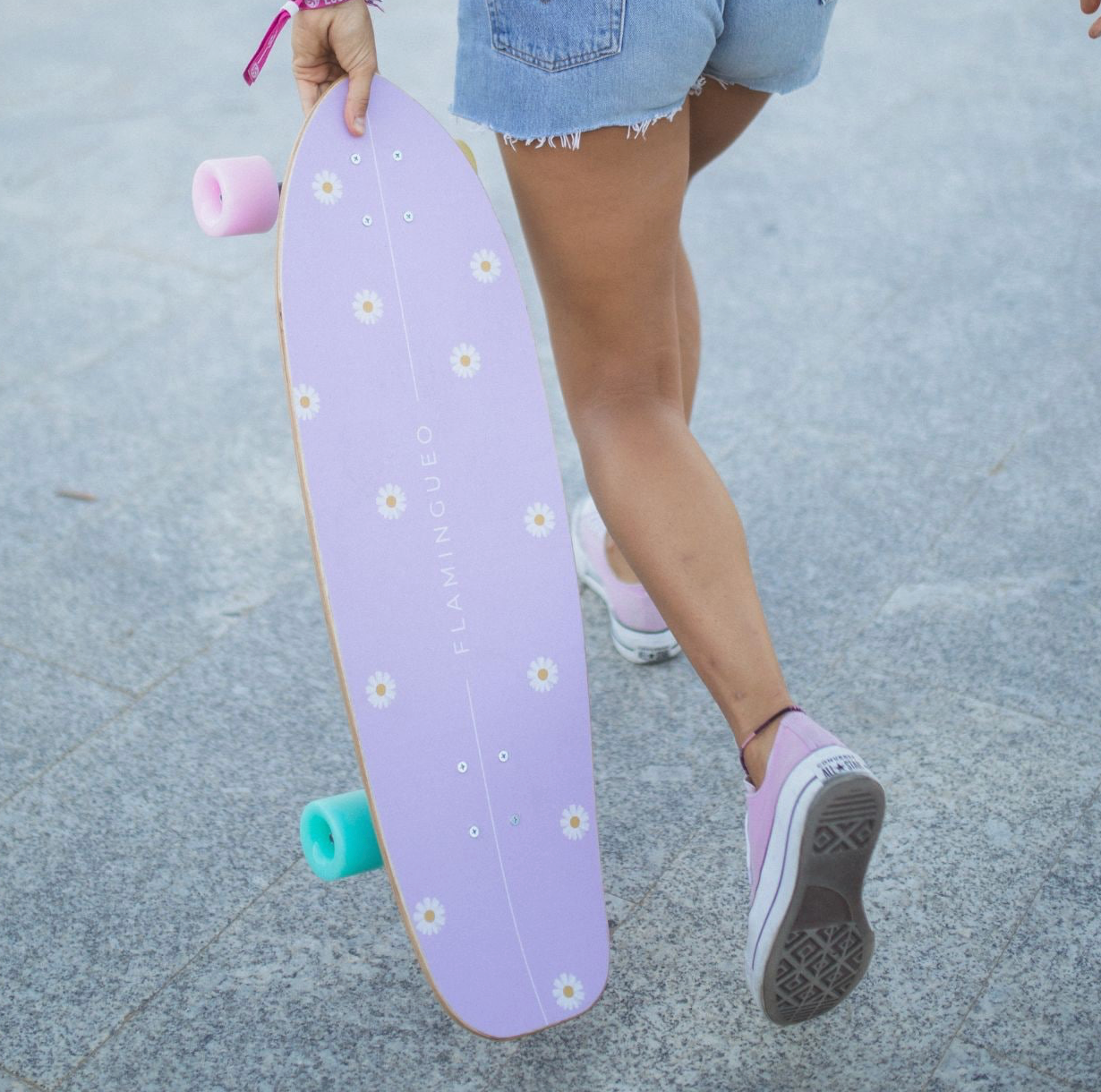 Skateboard Hailey | Gänseblümchen | Flamingueo